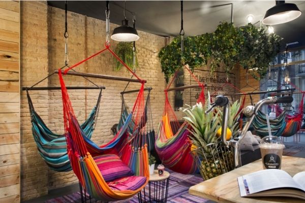 Quán cafe võng thường được lựa chọn để nghỉ ngơi, thư giãn