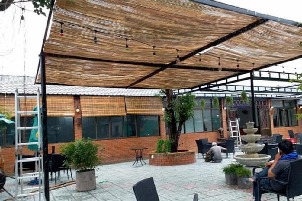 Mái che hiên bằng tre