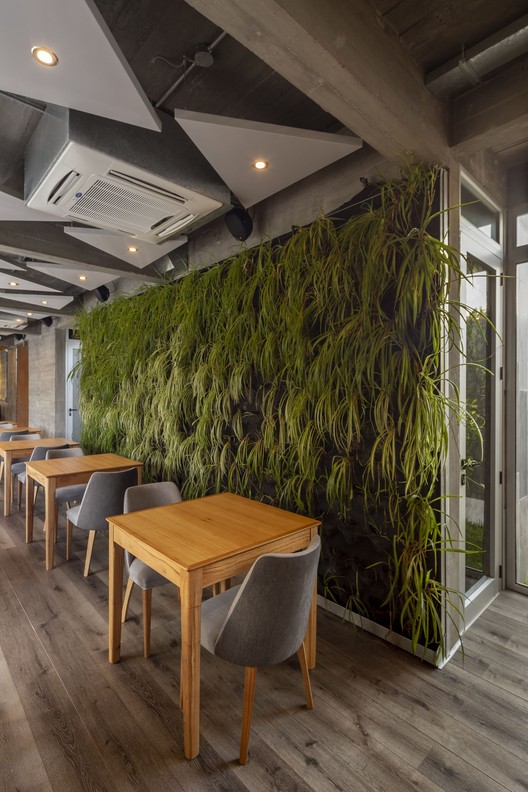 Margot Restaurant_07