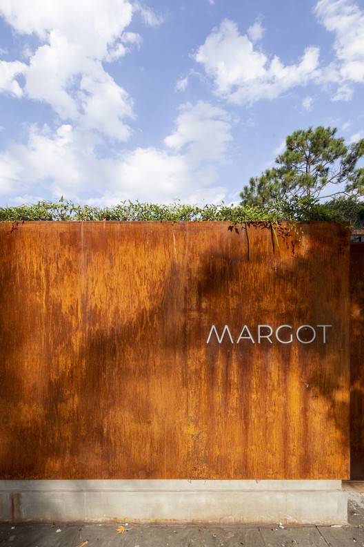 Margot Restaurant_20