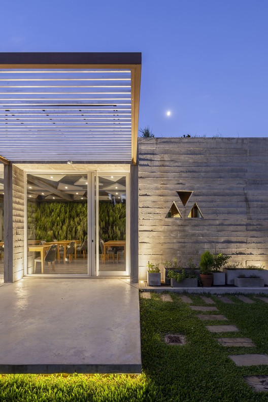 Margot Restaurant_25